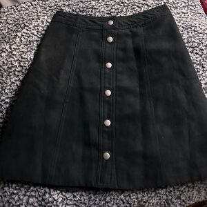 Black skirt with silver buttons - very flattering and comfortable #skirt